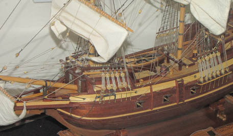 Mayf009LR.jpg (6975 bytes)