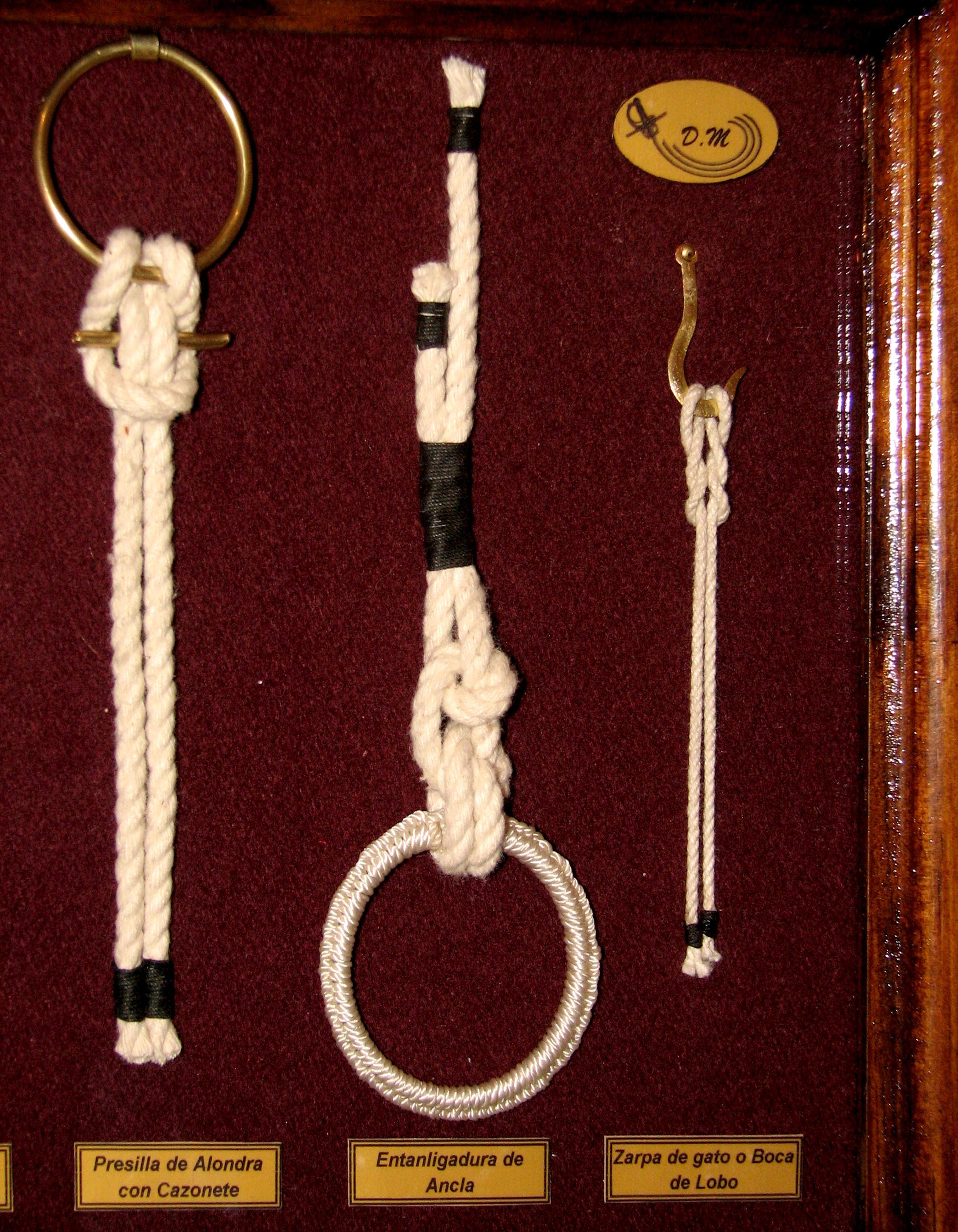 nudos8.jpg (28287 bytes)